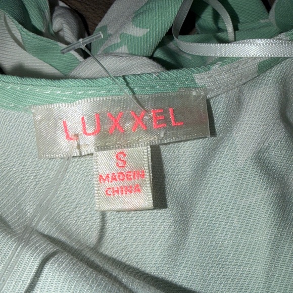 Luxxel Leafy Mint Green and White dress - Picture 4 of 7